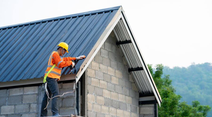 Expert Emergency Roof Repairs services in Allenton, WI